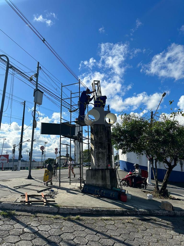 Começa instalação do novo monumento dos tambores na Zona Noroeste de