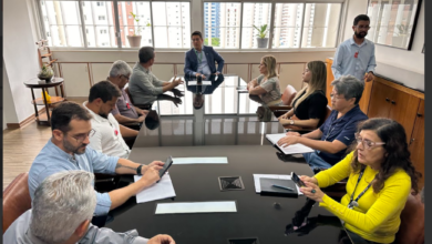 Rio Preto em Peruíbe será desassoreado após reunião com deputada Solange Freitas.